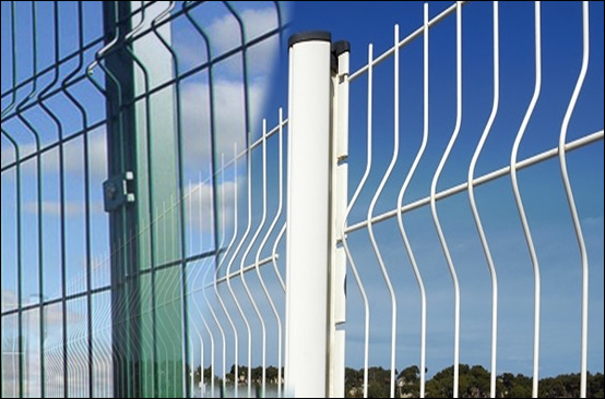Pvc Coated Wire Mesh Fence Panels , Metal Wire Fence Mesh Size 50*200mm